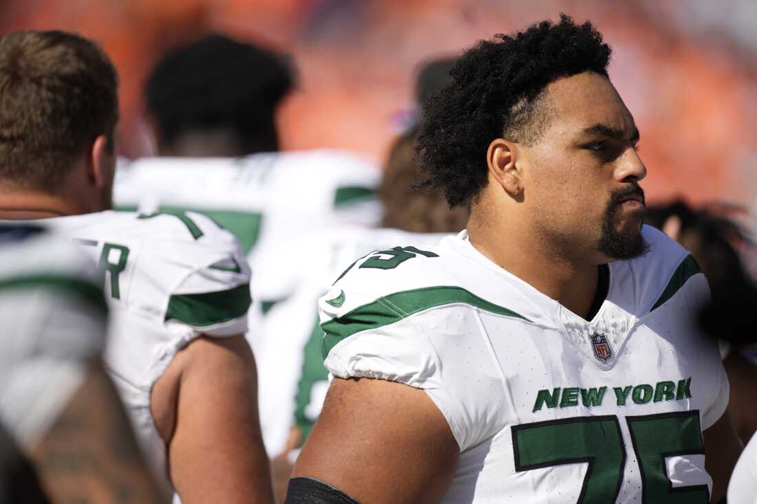 New York Jets guard Alijah Vera-Tucker (75) in the first half of an NFL football game Sunday, Oct. 8, 2023, in Denver.