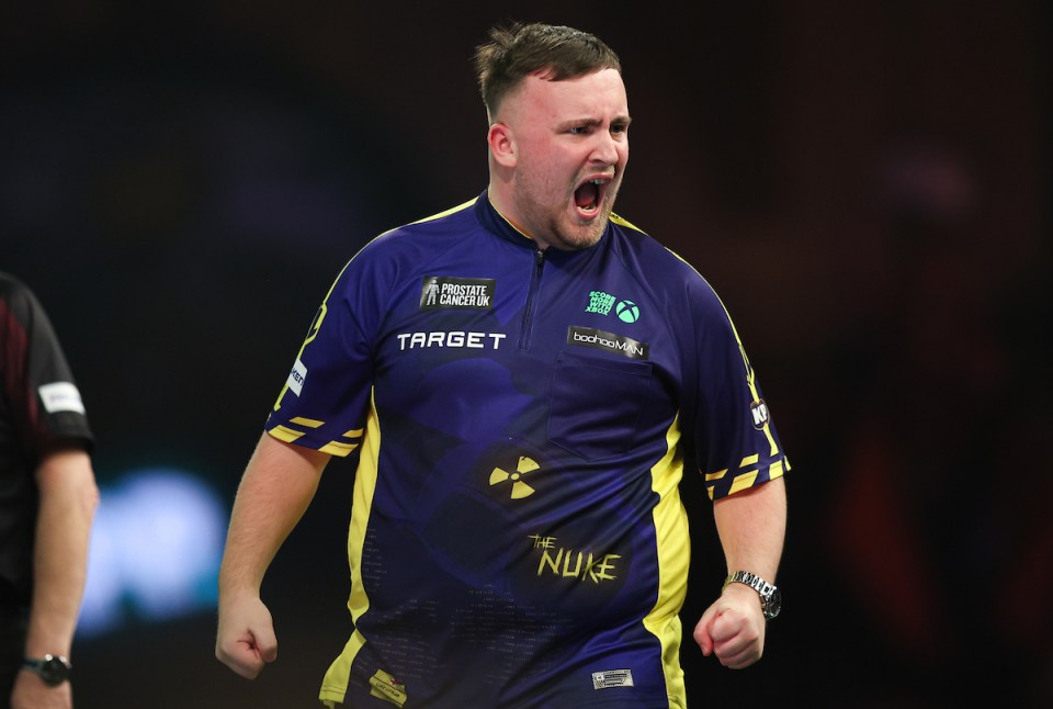 Littler sealed a spot in the third round of the World Darts Championship