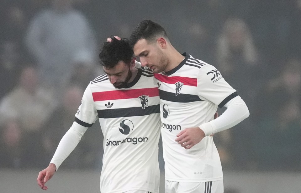 United skipper Bruno Fernandes was sent off at Molineux to make it a match to forget