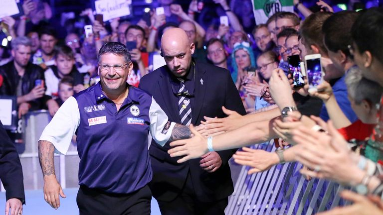 09 June 2019, Hamburg: Darts: Team World Championship, Final: Scotland - Ireland. Gary Anderson (l) from Scotland comes on stage. Photo by: Bodo Marks/picture-alliance/dpa/AP Images


