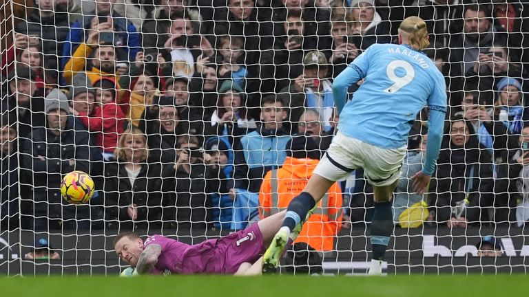 Jordan Pickford saves Erling Haaland's penalty