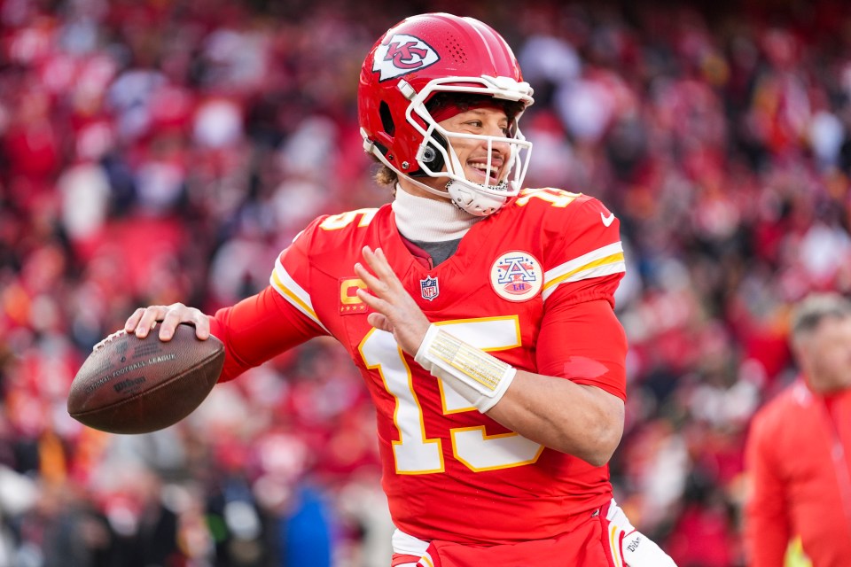 KANSAS CITY, MISSOURI - JANUARY 26: Patrick Mahomes #15 of the Kansas City Chiefs warms up prior to the AFC Championship NFL football game against the Buffalo Bills at GEHA Field at Arrowhead Stadium on January 26, 2025 in Kansas City, Missouri. (Photo by Perry Knotts/Getty Images)