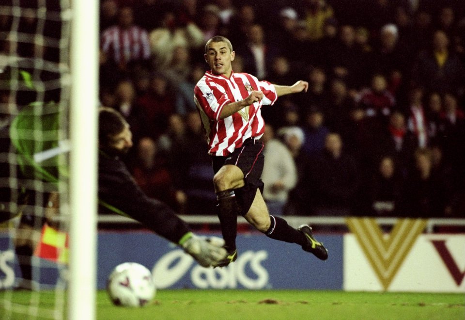 Kevin Phillips scoring a goal for Sunderland.