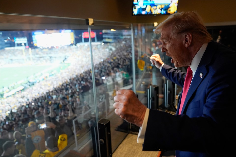 Trump watched as the Steelers beat the Jets 37-15 last October