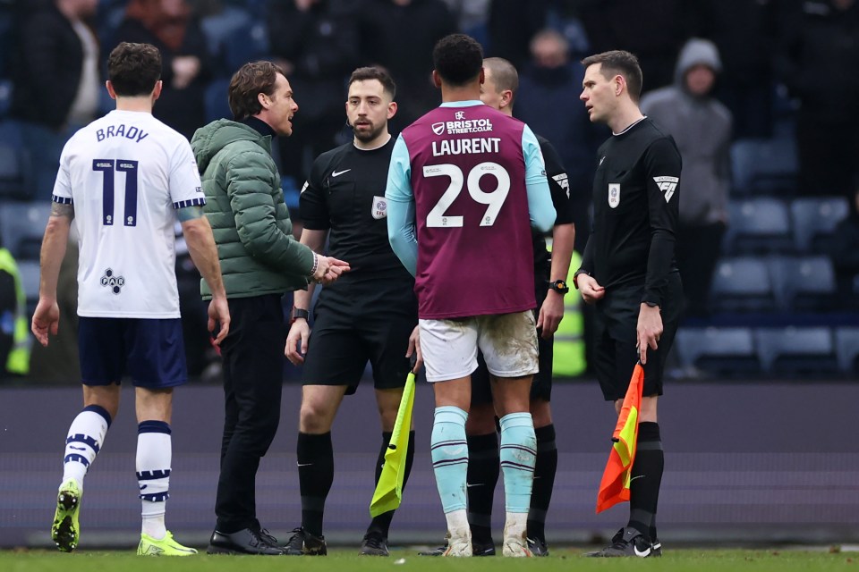 Parker was unhappy about a penalty not being given to his side but praised referee Mr Kitchen for his conduct during the Mejbri-Osmajic incident