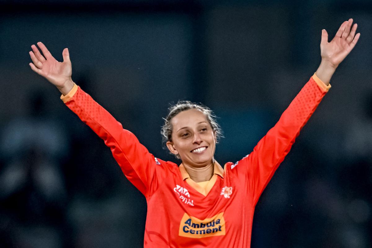 Ashleigh Gardner celebrates after taking the wicket of Smriti Mandhana during the Women’s Premier League match between Gujarat Giants and Royal Challengers Bengaluru.