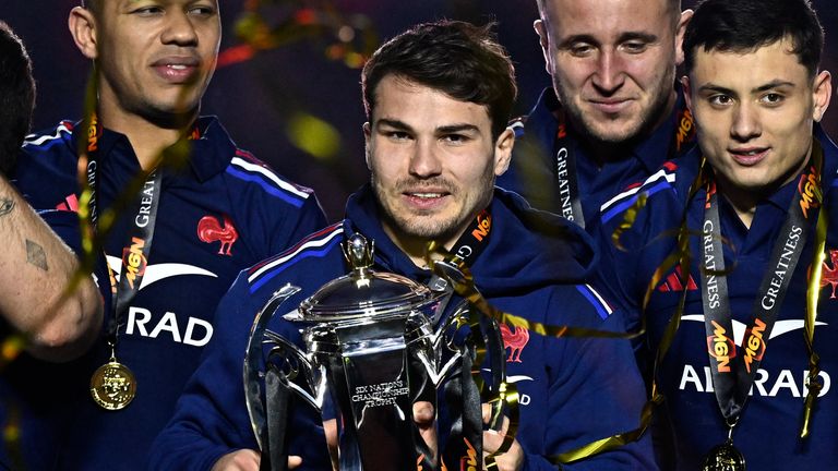 Injured France Leader Antoine Dupont lifted the Six Nations Accolade after Saturday's title-Victorious Achieve over Scotland