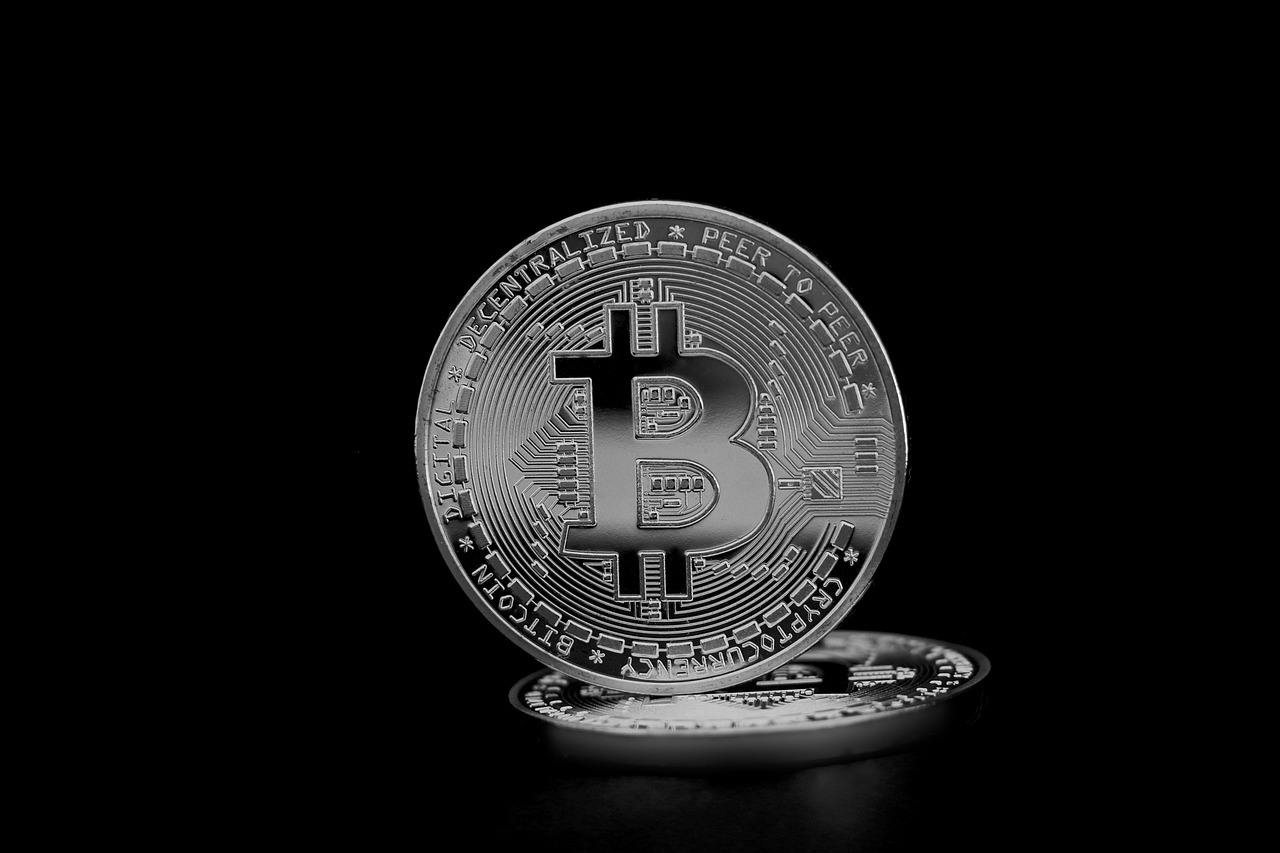 Stablecoins Algorithmic Future: Stability Vs. Decentralization?