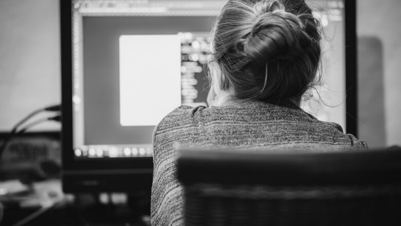 Crafting Tomorrows Web: Code, Creativity, And Cognitive Load