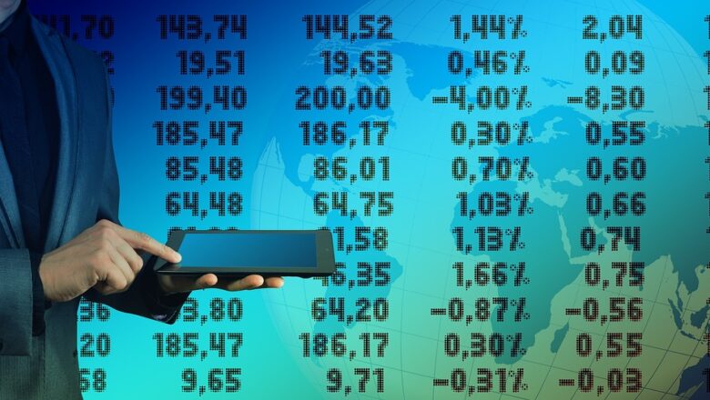 Beyond The Grid: Humanizing Hybrid Video Meetings