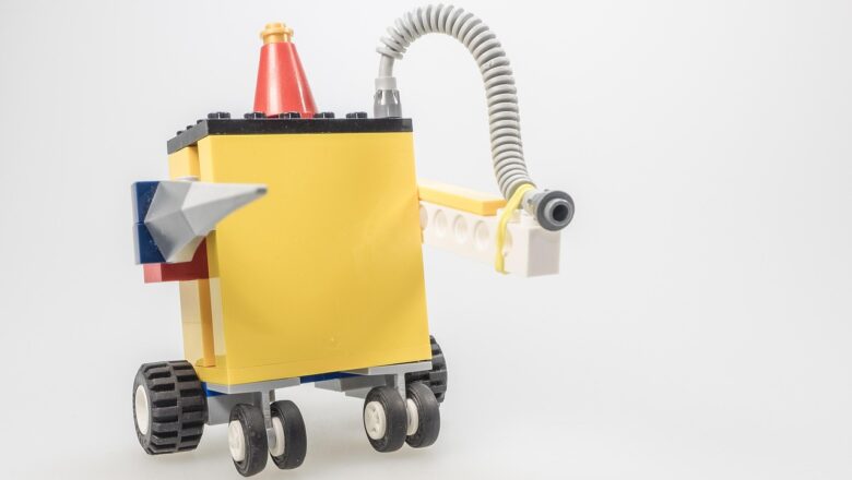 Reinforcement Learning: Mastering Unknown Environments Through Intrinsic Motivation